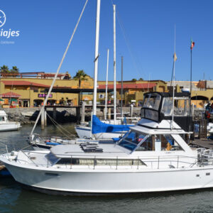 Barco de pesca deportiva para el avistamiento de ballenas en Ensenada