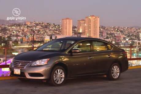 Sedán para Servicio de Tours, Transporte Turístico y Traslados en Tijuana, Rosarito y Ensenada