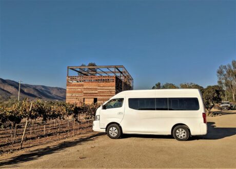 Van de Transporte Privado, visitando Casa Frida en Valle de Guadalupe