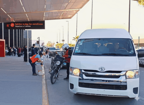 Traslados terrestres privados del Aeropuerto de Tijuana