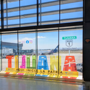 Traslados desde y hacia el Aeropuerto de Tijuana. Transporte Privado